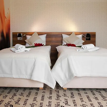 Piano Hotel