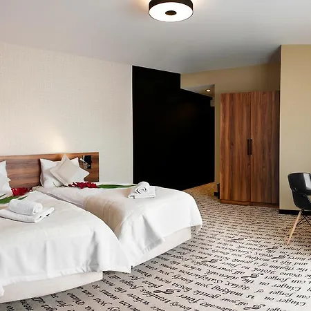Piano Hotel 3*